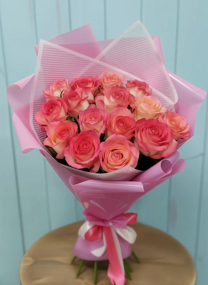 Букет 15 Розовых роз Равель в Красная Долина