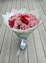 Букет цветов из:  Альстромерии в Красная Долина