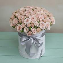 Цветочная композиция из Розы в шляпной коробке в Красная Долина