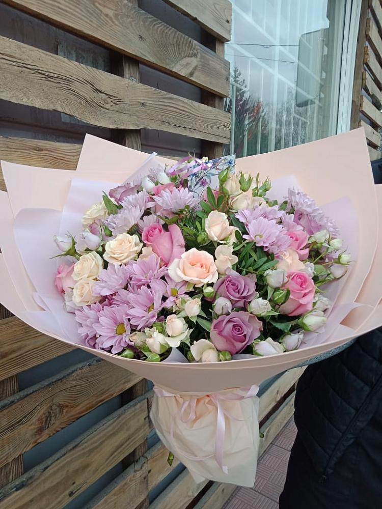 Букет цветов из: Розы и Хризантемы в Красная Долина