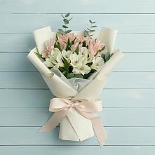 Букет цветов из:  Альстромерии в Красная Долина