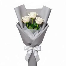 Букет 3 белые розы в Красная Долина