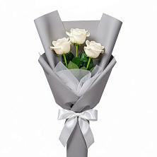 Букет 3 белые розы в Красная Долина
