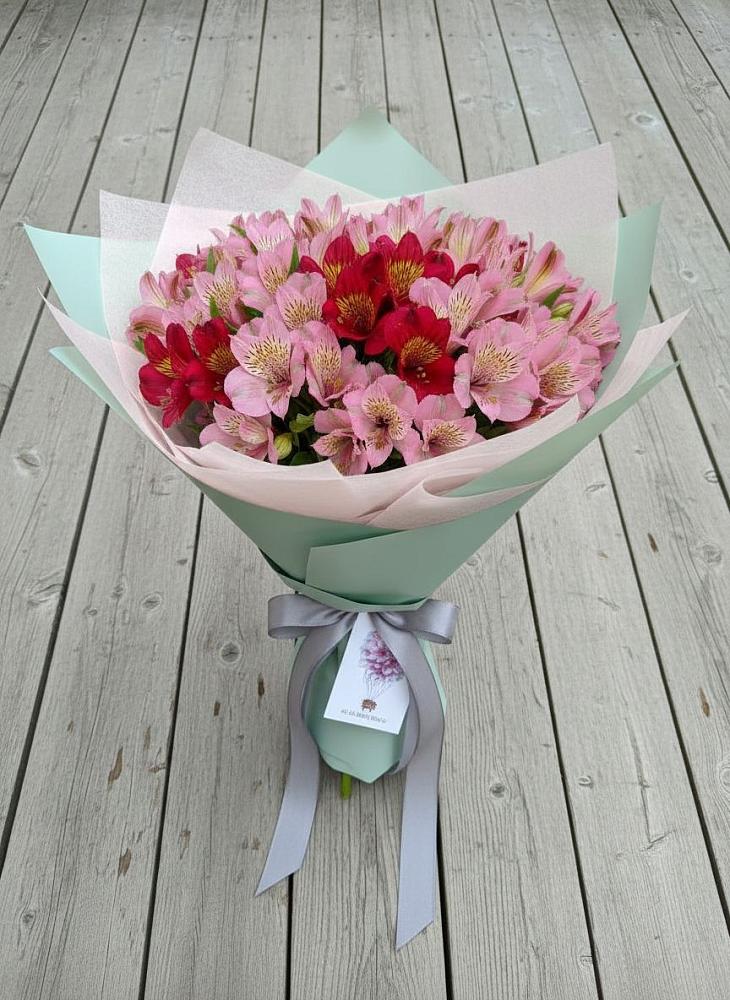 Букет цветов из: Альстромерии в Красная Долина