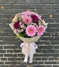 Букет цветов из:  Герберы и Хризантемы в Красная Долина