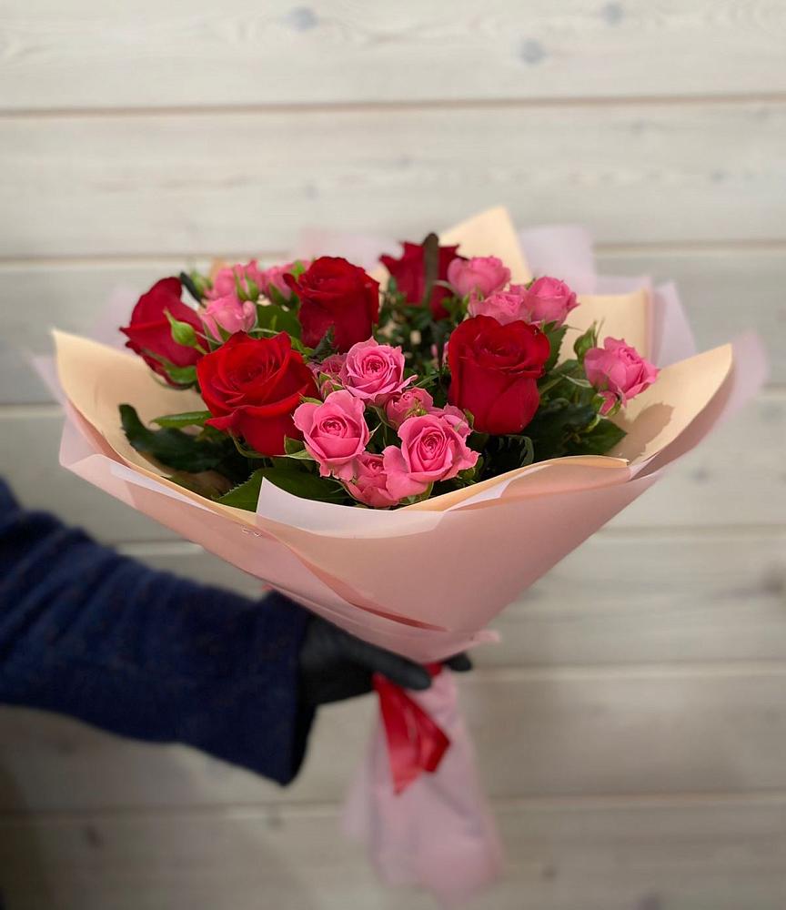 Букет цветов из: Розы в Красная Долина