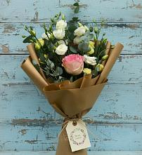 Букет цветов из:  Розы и Лизиантусы в Красная Долина