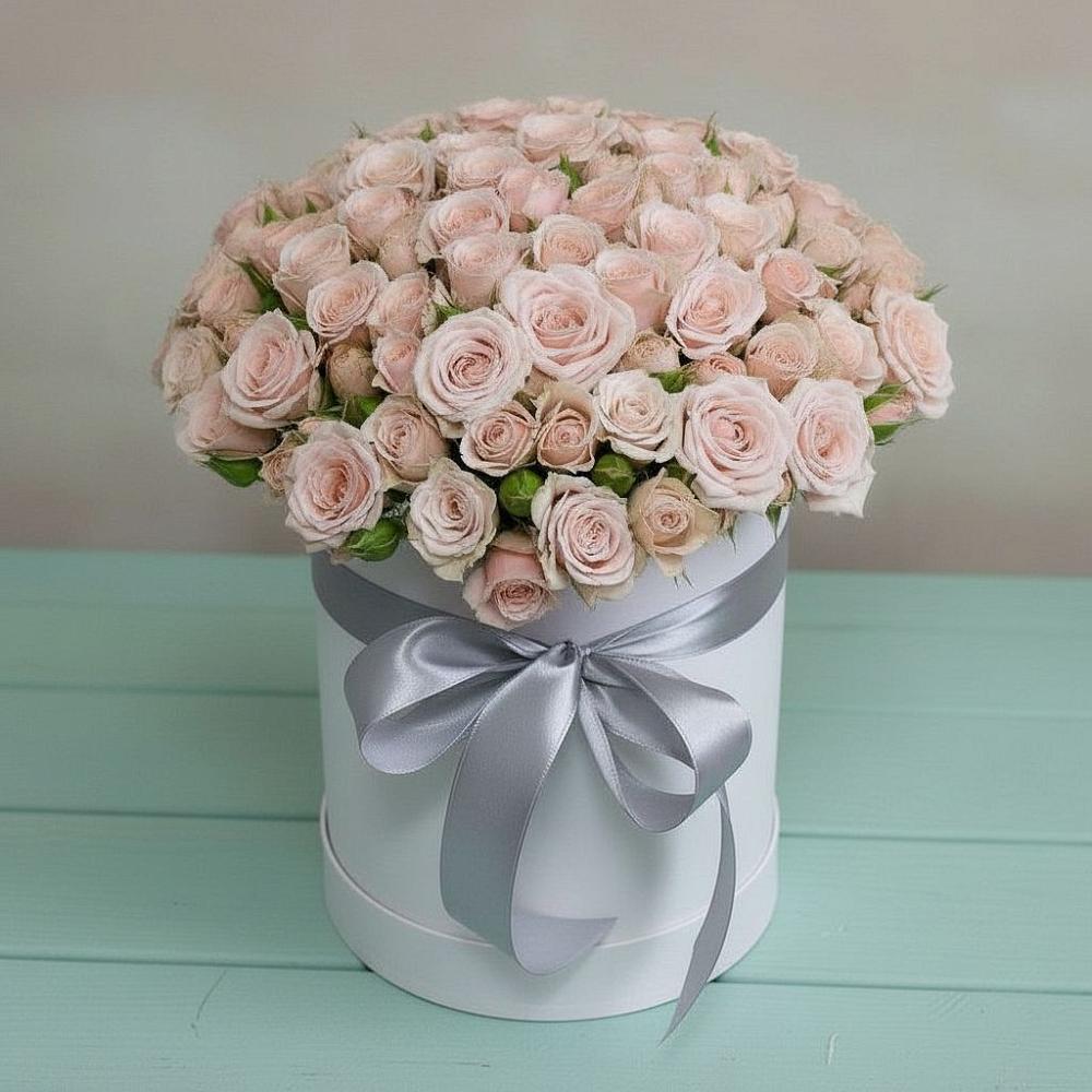 Цветочная композиция из Розы в шляпной коробке в Красная Долина